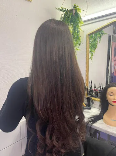 modèle coiffé par Gnouma N°3